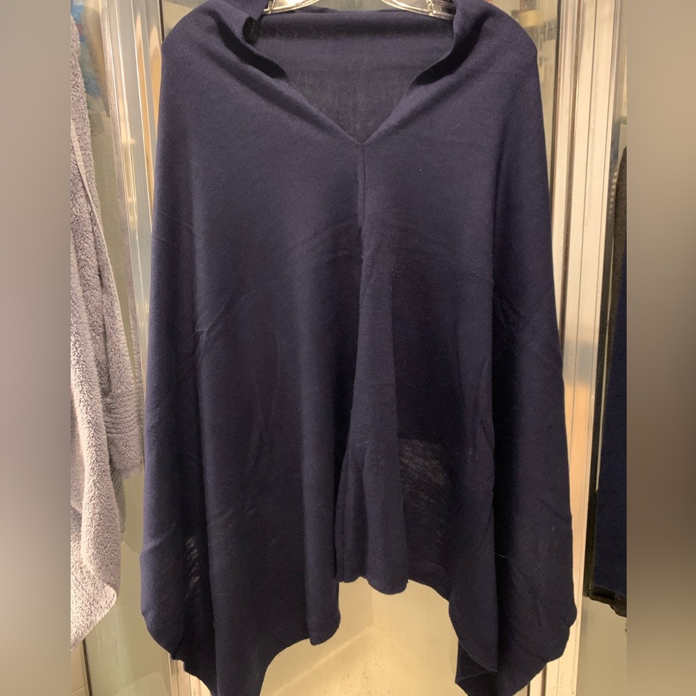 Asymmetrical poncho